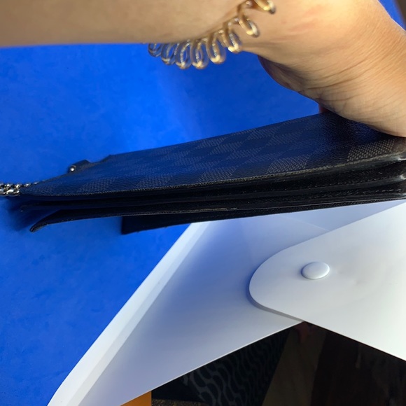 Louis Vuitton Long Portefeuille Accordion Damier Graphite 7.5"L x 3.9"W x 0.8"H - Picture 6 of 12